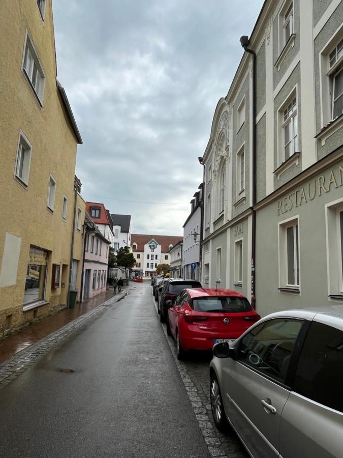 Zimmer Zum Vermieten Direkt An Der Donau Und Am Schloss Neuburg an Der Donau Ngoại thất bức ảnh